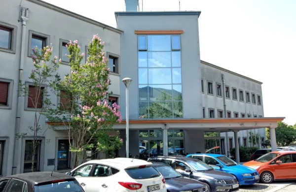 Stroški so se drastično zvišali, cene na položnicah ostajajo enake, 
zaradi česar Vodovodi in kanalizacija kopičijo izgube. Cene je treba 
dvigniti, poudarja direktor. 