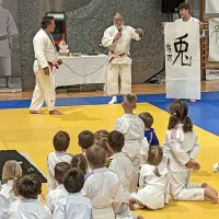V Kopru so prvič pripravili praznovanje japonskega novega leta - Kagami biraki