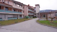 Kot pravi direktorica Krajnik, dodatek za demenco izplačujejo v 
varovanem oddelku v enoti Tolmin.  