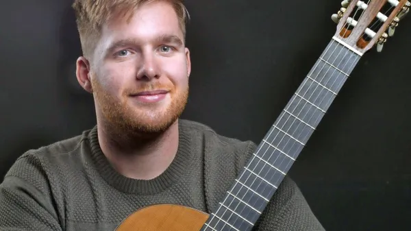 Kitarist Matej Lacković rad posluša klasiko,  metal, rock, pop ...