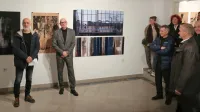 V izolski Insuli so na ogled grafike Vladimirja Bačiča in Azada 
Karima ter umetniško dovršene fotografije Danila Jejčiča. 
