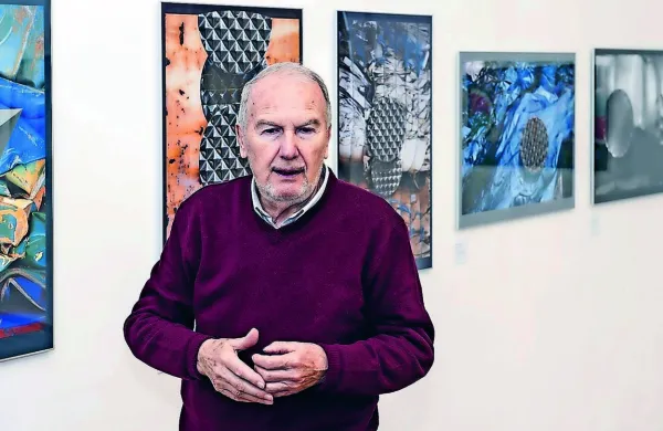 Danilo Jejčič se je uveljavil kot grafik, v tem tisočletju pa se 
posveča predvsem umetniški  fotografiji.  