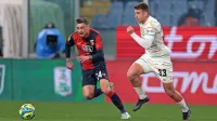 Domen Črnigoj (desno, v dresu Venezie) se po dobrega pol leta 
vrača v italijansko serie A, tokrat v dresu Salernitane.