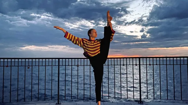 Kaja Vidič, študentka akademije Codarts v Rotterdamu, plesno znanje nadgrajuje doma in v tujini.  