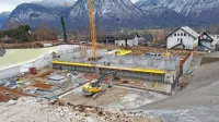 Z gradnjo športne dvorane zamujajo, a obljubljajo, da bo nared do 
začetka novega šolskega leta.