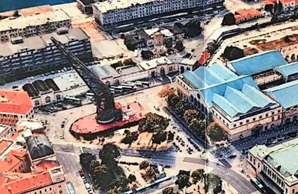 Projekcija Ursusa na trgu