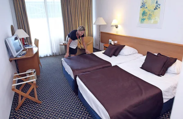 Sobarice v Hotelih Bernardin bodo izkoristile vsa sredstva, ki jih 
imajo na razpolago, zato da jih ne bi prezaposlili k zunanjemu 
izvajalcu Aktiva čiščenje. 