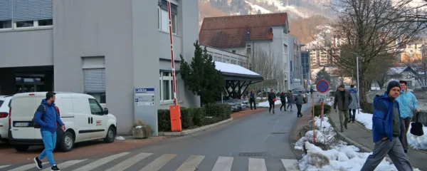Korporaciji Hidria z okrog 2200 zaposlenimi, gre  pred morebitnim prevzemom s strani španske korporacije Gonvarri, dobro. 40 
odstotkov bivših delnic družine Svetlik  Govarri že ima v lasti.  
