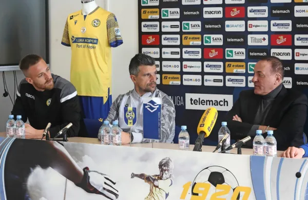 Z včerajšnje novinarske konference na Bonifiki: (z leve) Andrej 
Kotnik, Zoran Zeljković in Ante Guberac