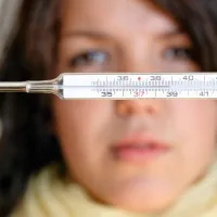 Poleg odsotnosti z dela zaradi nege družinskega člana in spremstva je v 
zadnjih treh letih močno narasla skupina odsotnosti zaradi izolacije.  