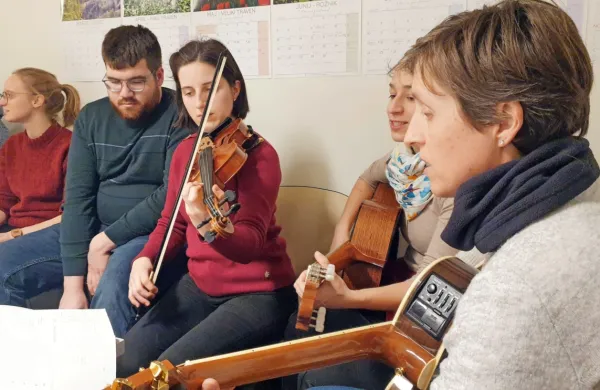Na kulturni praznik so se uporabniki izkazali s pozornim poslušanjem Prešernovih pesmi.