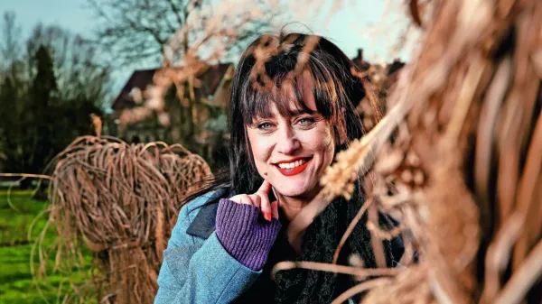 Če nam uspe z  ekološko, trajnostno, etično in luksuzno modo preživeti v tako nepoštenem svetu, smo lahko svetla  luč drugim, pravi Matea  Benedetti.