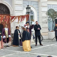 Župan na oddihu, v Piranu zavladale pustne maske