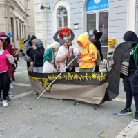 Župan na oddihu, v Piranu zavladale pustne maske