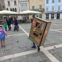 Župan na oddihu, v Piranu zavladale pustne maske