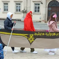 Župan na oddihu, v Piranu zavladale pustne maske