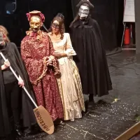 Veslačice so pripeljale beneškega doža.