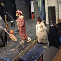 Veslačice so pripeljale beneškega doža.