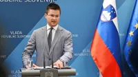 Državni sekretar Tilen Božič trdi, da zdajšnji sistem odpira vrata 
sivi ekonomiji in utaji davkov. 
