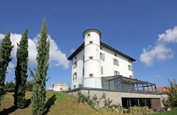 Vila Gredič, butični hotel in priljubljeno prizorišče za poroke, ima novega lastnika. Ponudbo naj bi 
razširili. 