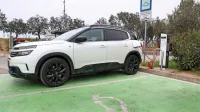 Slovenija mora za uresničitev ambicioznih načrtov zelo povečati število javnih polnilnih mest za električne avtomobile. 