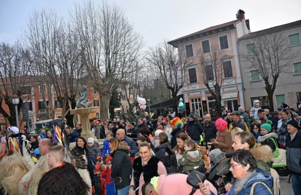 Nedavno Otroško  Pustovanje v Izoli je preseglo meje    parka 