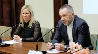 Minister Danijel Bešič Loredan pravi, da želijo s pomočjo klicnega 
centra na ministrstvu ugotoviti, na kateri točki zdravstveni sistem 
ne funkcionira.