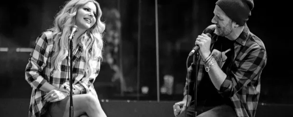 Hama je Neisha najprej navdušila s svojim popolnim posluhom, 
Neisha pa je Hama opazila že v času njegove prve zasedbe.