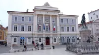 Z zaposlitvijo dveh čistilk bodo prekinili dosedanjo prakso outsourcinga storitve čiščenja v občinski palači.