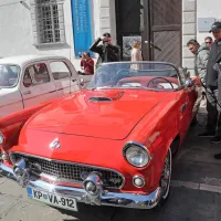 (FOTO) Na trg so prihrumeli starostniki v odlični formi