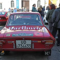 (FOTO) Na trg so prihrumeli starostniki v odlični formi