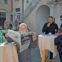 (FOTO) Na trg so prihrumeli starostniki v odlični formi