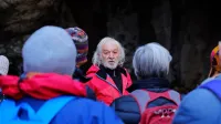 Leta 2020 je bila pod zaporedno število 59 pri uradu za verske 
skupnosti tudi registrirana Slovenska rodnoverska skupnost Otroci Triglava. Njen starešina je Boris Čok (na fotografiji), za duhovno 
plat rodnoverske skupnosti pa skrbi Artjom Rogačevski, Rus, ki že 
nekaj let živi v Lokvi. 