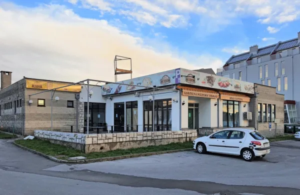 Priložnost, da v stavbo bivšega Mexica na Kozini umestijo inkubator, se je občini ponudila po objavi  razpisa za sofinanciranje 
projektov poslovne infrastrukture na obmejnih  območjih. 