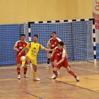 Kapetan Bronxa Nik Zajc (z žogo) je zadel dvakrat,  Oplastov Nejc 
Kovačič (levo) pa enkrat.