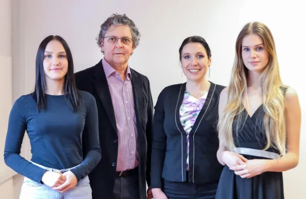 Z leve: Maša Poberaj, Vladimir Čadež, Marjetka Luznik Brezavšček, Mila 
Širok