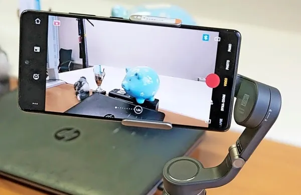DJI osmo mobile 6