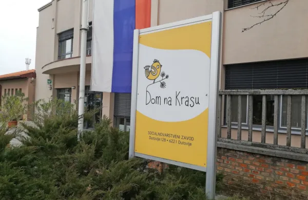 Odločitev preložili na ministrstvo, štirje protestno zapustili prizorišče