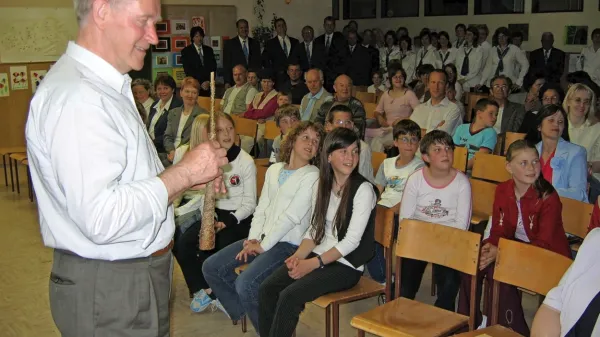 Silvester Fatur (1935-2023) je znanje o jeziku najraje širil med 
otroki.