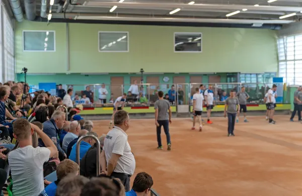 Tribune postojnske balinarske dvorane bodo gotovo znova polne.