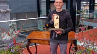 Jurij Juhantu že deset let skupaj z ženo skrbi za zavetišče za 
zapuščene živali Horjul.