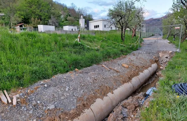 Do priklopa na Mrzlek bodo v Anhovem in Desklah še dobivali 
vodo iz Močil, nato pa ne več. 