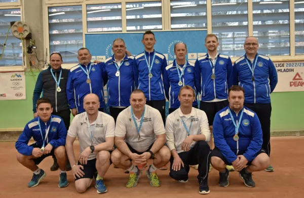 Homogena ekipa Ilirske Bistrice si je s srebrnimi kolajnami 
prislužila tudi evropsko avanturo.