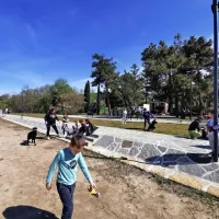 Z ankaranske obale odstranili za 50 vreč smeti in kup betonskih odpadkov