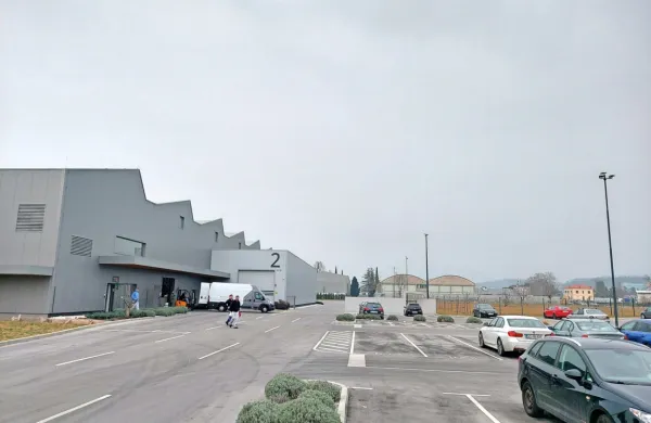 S sprejemom OPN je narejen prvi korak k razvoju v industrijski 
coni Polje. Sprejeti je treba še podroben prostorski načrt za 
območje.