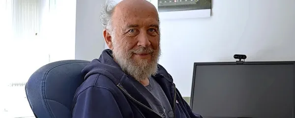 Dr. Matej Gabrovec: “Raje kot v brezplačne vozovnice investirajmo 
v izboljšanje storitev javnega prometa.”