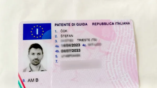 Za zapis šumnikov na vozniška dovoljenja ni nobenih preprek, v primeru zapletov pa je treba biti vztrajen.
