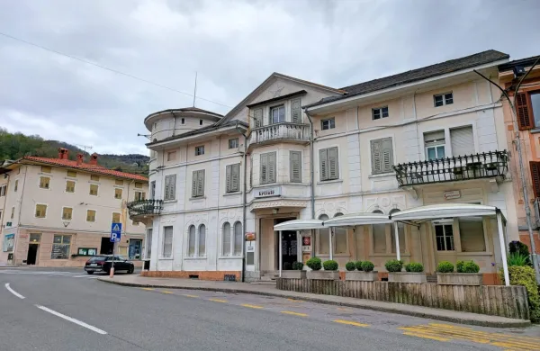 Ker ne kaže, da bi se pojavil, kupec, ki bi kupil Gostišče Križnič in 
v njem razvijal gostinstvo in turizem, ga je pripravljena kupiti 
občina. 
