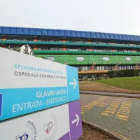 Tudi tretji mandat je svet zavoda SBi zaupal dosedanjemu 
direktorju Radivoju Nardinu, ki v svojem razvojnem programu 
med drugim načrtuje celovito obnovo operacijskega bloka in 
oddelka intenzivne nege. 