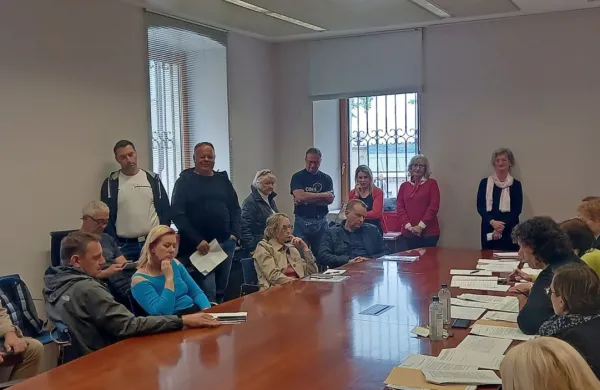 Po pričakovanjih je bilo na dražbi največ zanimanja za gradbene 
parcele v Hrvatinih in Zgornjih Škofijah.